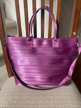 Harveys Plum Medium Streamline Tote with OG hardware